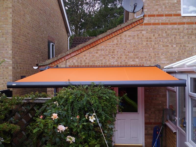 orange_awning